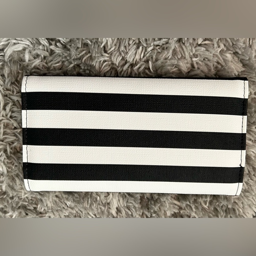 Striped Wallet - Picture 2 of 3